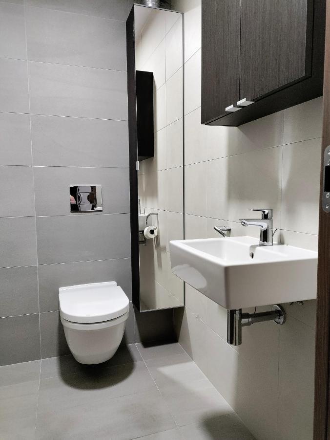 Cozy 2 Rooms Flat - Castle View Bratislava Exterior photo