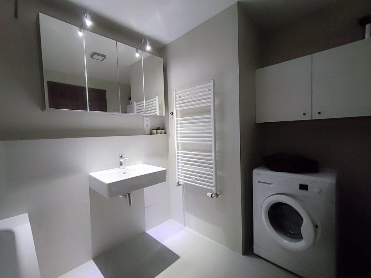 Cozy 2 Rooms Flat - Castle View Bratislava Exterior photo